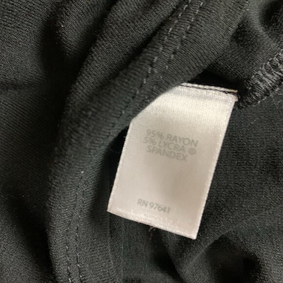 J. Jill Wearever Black Button Shoulder Top Large Minimalist Stretch Travel Wear - Picture 5 of 5